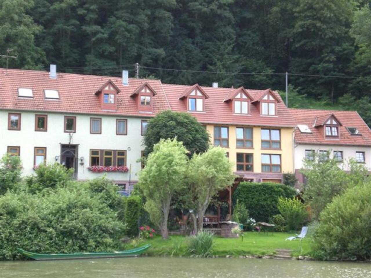 Gaestehaus Martin Gamburg Exterior photo