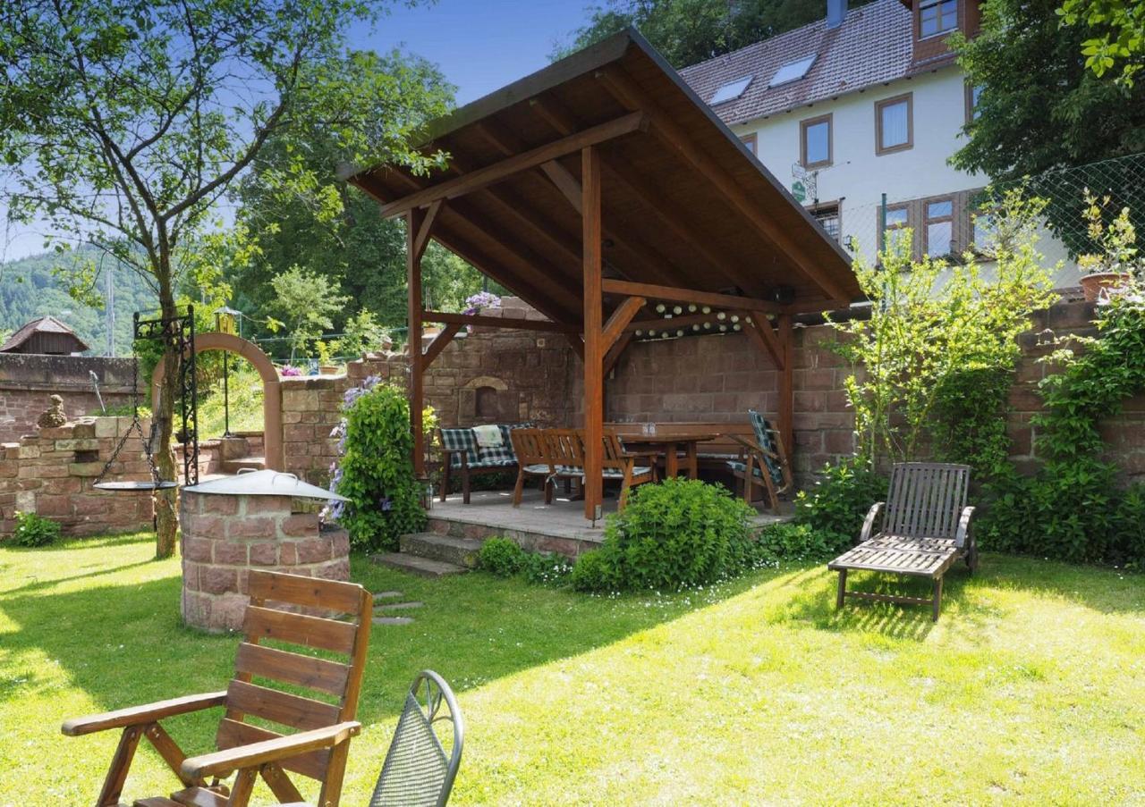 Gaestehaus Martin Gamburg Exterior photo